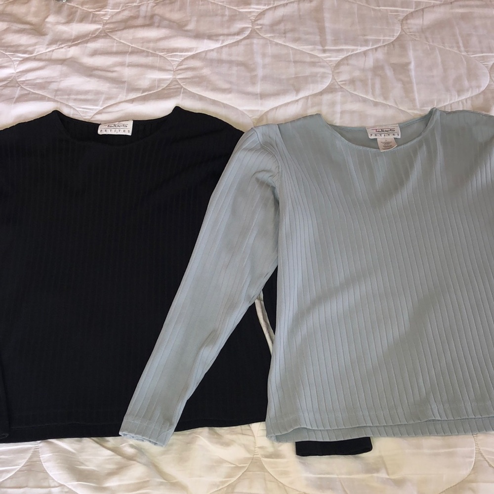 BUNDLE OF 2 long sleeve tops